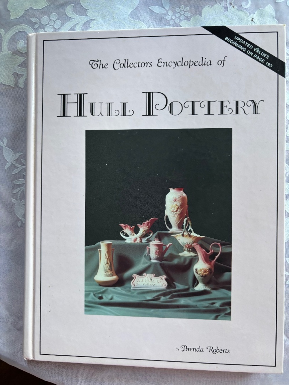 Hull Pottery Encyclopedia Book